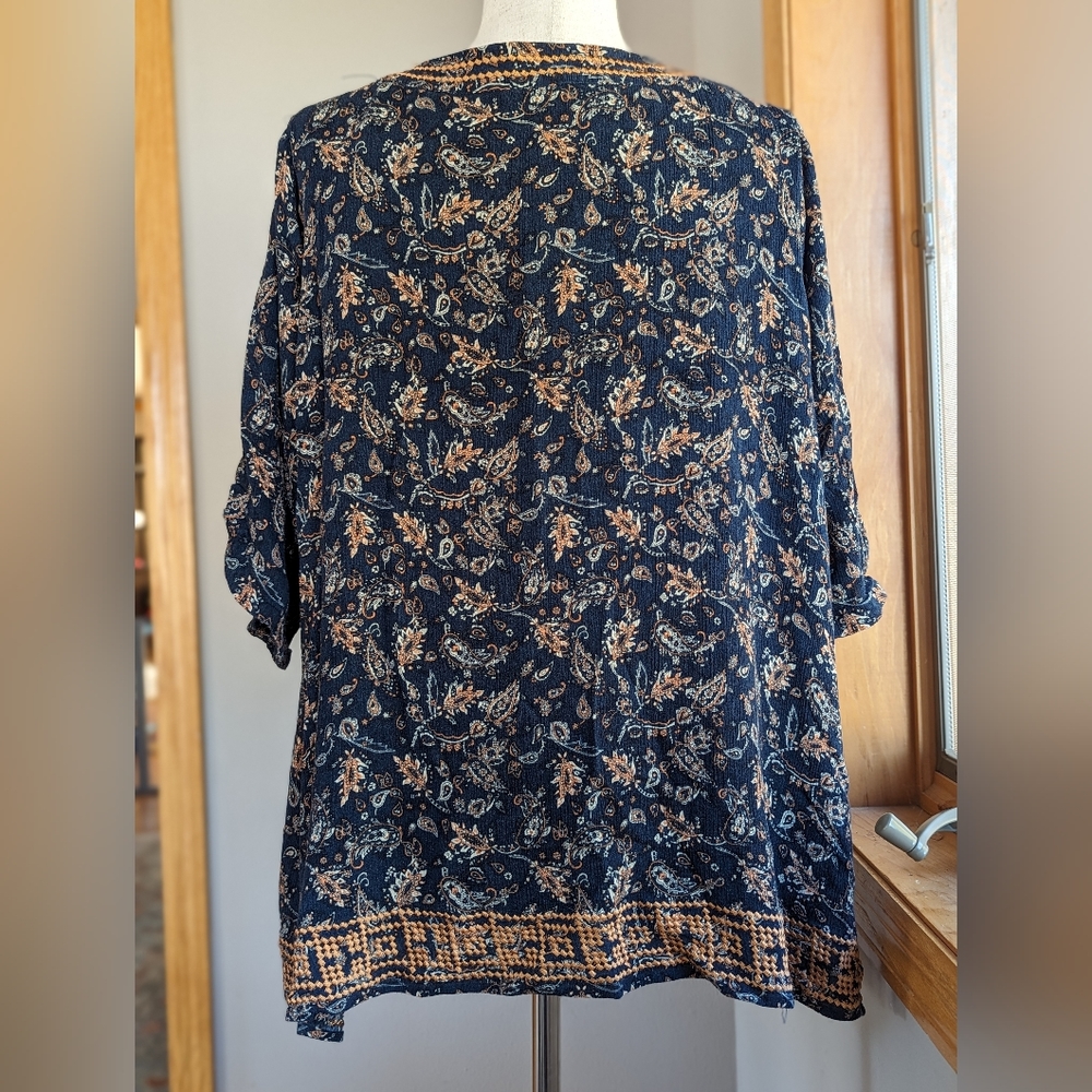 SOLD Market  Spruce Womens 2X Navy Blue Paisley Embroidered 3/4 Sleeve Tunic - Picture 2 of 10